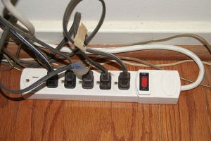 640px-power_strip